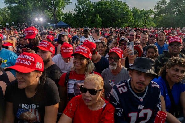 Historic Trump Rally took the Bronx by storm! They expected 3500 . . . They got 25,000+ !! This is the Trump effect. 💯