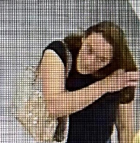 #BarriePolice is trying to identify these 2 people who are suspects in an ongoing theft investigation that involves a sporting goods store located in a north Barrie shopping mall. The incident occurred on May 19, between 1-2pm. If you can help, please email dpoll@barriepolice.ca