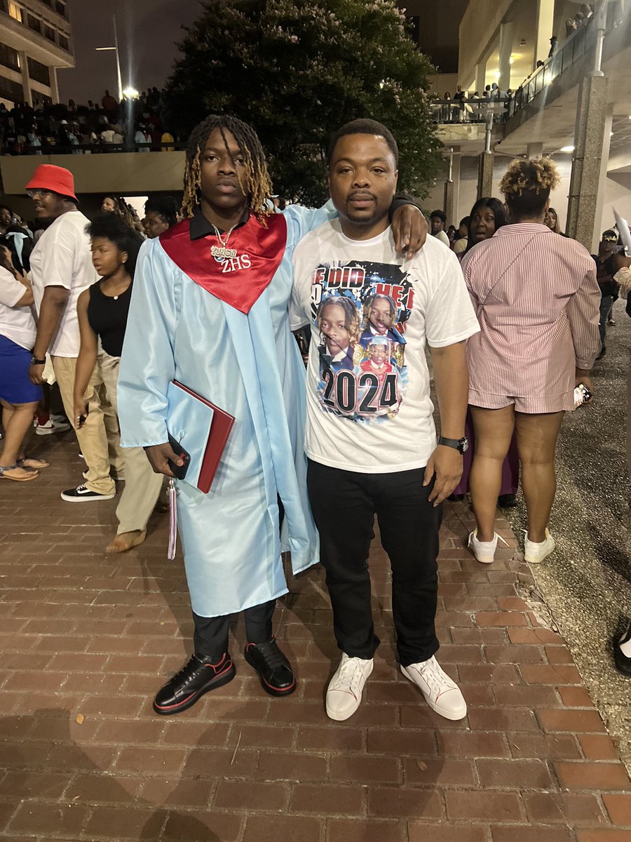 Willie Chaney (@coachchaney_3) on Twitter photo Last night, our dreams became reality. I’m proud of you son <a href="/amir_chaney/">amir chaney</a> 👨🏾🎓❤️ Last night, our dreams became reality. I’m proud of you son <a href="/amir_chaney/">amir chaney</a> 👨🏾🎓❤️