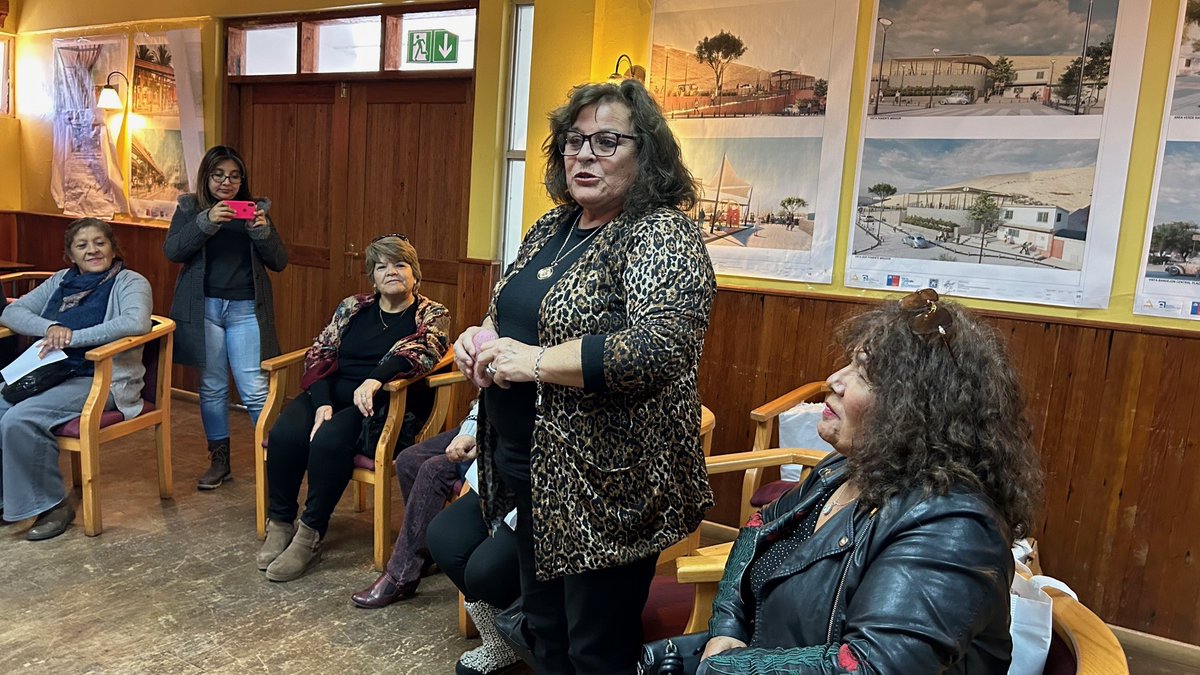 SenamaAtacama's tweet photo. En el marco del Programa Escuela estuvimos en la Comuna de Diego de Almagro con una Jornada Participativa Territorial sobre Salud Mental, Demencias y Manejo de las Emociones con las Profesionales de la Seremia de Salud, Lorna Villalobos y Schirley Colman. https://t.co/w6G4630LMm