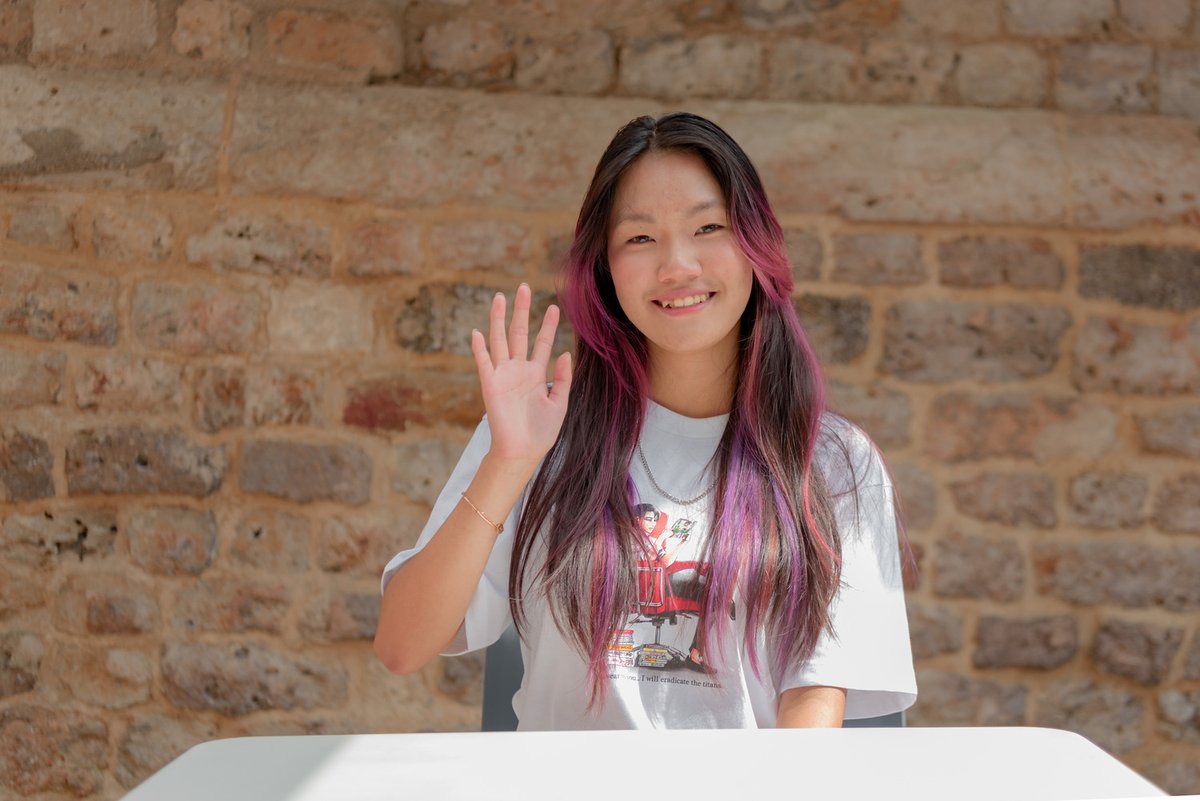 OxScholastica's tweet photo. We've been talking a lot about how excited we are for our residential programmes to start this summer, but did you know we also run a range of online courses and internships? 💻

Find out more and save your place today! https://t.co/ugerDAq1Ky #onlinestudy #onlinesummerschool https://t.co/NEr3TekwEL