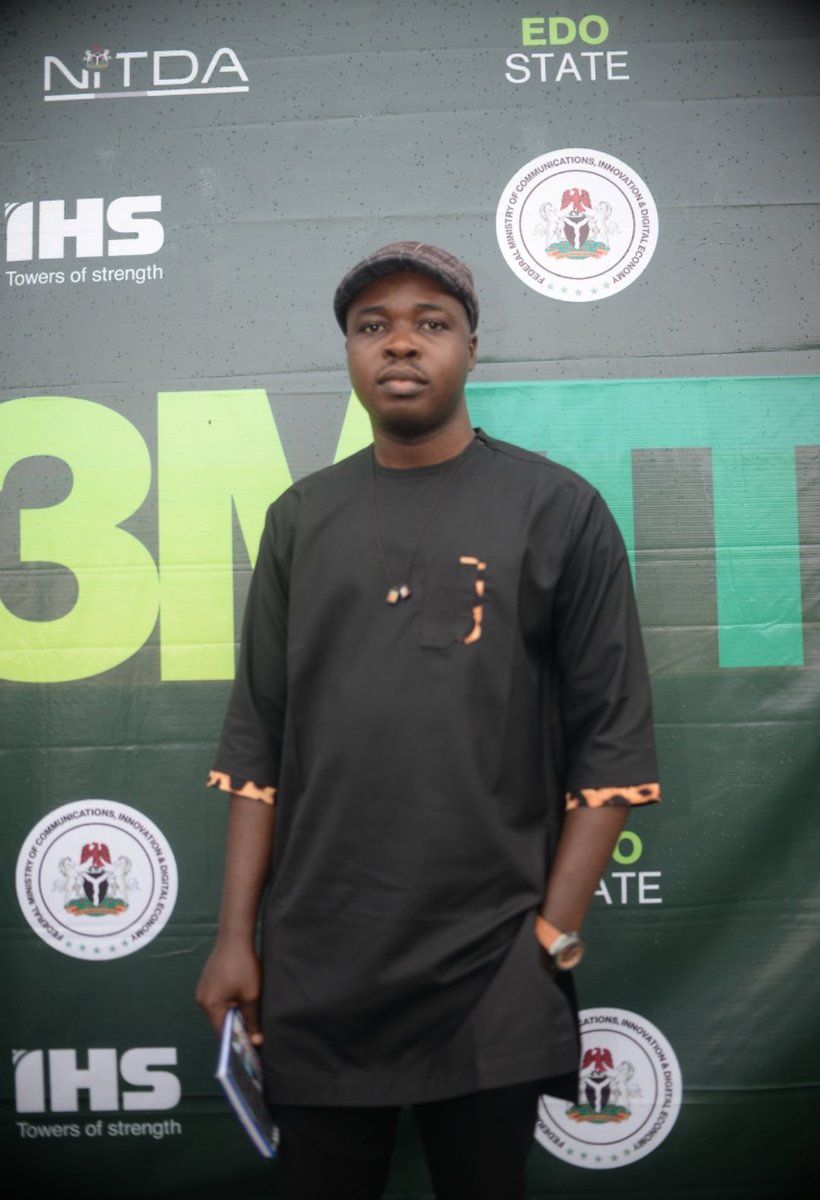 xaint_obas's tweet photo. A few weeks back at the @3MTTNigeria #EdoState on site event. I'm excited to witness and be part of pioneering tech innovation in our state. π #TechInEdo #Innovation #BeninCity @bosuntijani https://t.co/BsWfpLCo3X