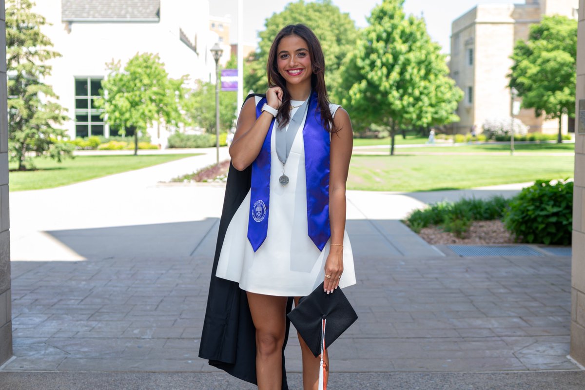 Happy Graduation Day! 🎓

#RollToms