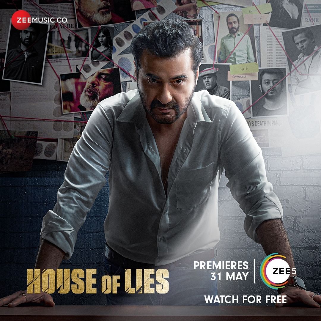 CinemaRareIN's tweet photo. Direct to Digital Release..

#HouseOfLies by #SaumitraSingh, ft. #SanjayKapoor #SimranKaurSuri @smiliesuri #GirishSharma #RiturajSingh #HitenPaintal @mirsarwarr #TusharRungta #AjiteshGupta &amp;  #JaydeepAshra, premieres May 31st on @ZEE5India.

@ZeeMusicCompany https://t.co/h2QIReRYAi