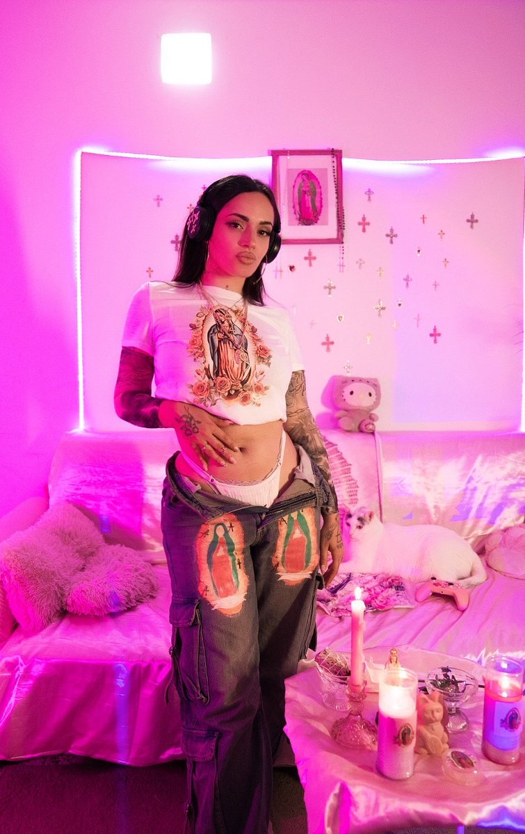 sailortiara's tweet photo. 1 WEEEEEK 🩷😤🦋✨⌛️⏳⌛️⏳ https://t.co/VID7WtcmS5