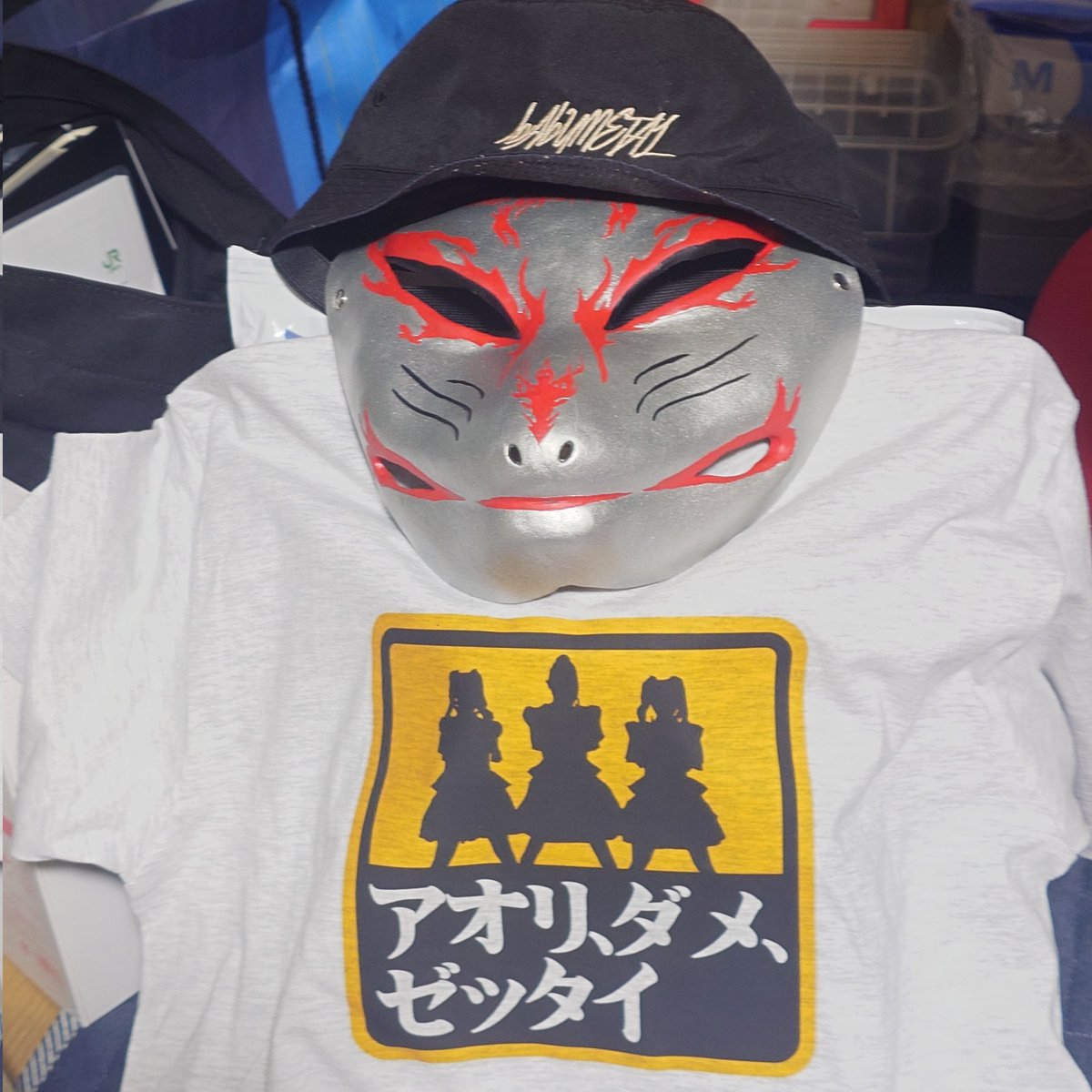 こんな恰好で両日ステッカー(ランチェキ方式)配る予定です
お気軽にお声がけください
黒Teeじゃないから目立つ？🤣