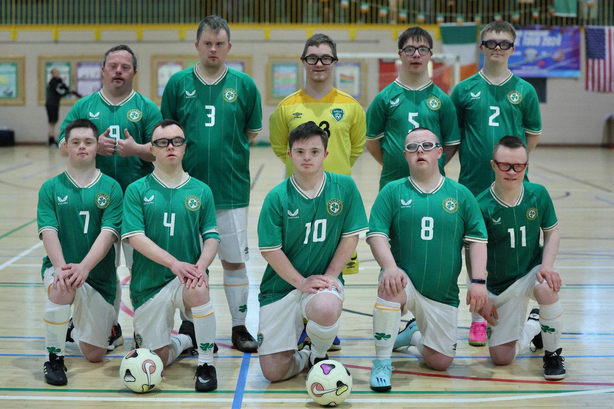 Representing the jersey with pride 💚 Congrats to the Ireland Down Syndrome Futsal team who beat the United States 11-2 in a friendly today 👏🇮🇪🇺🇸 Today was our opponents’ first DS Futsal game and we wish them well on their football journey 🤝 📝👉 fai.ie/latest/report-…