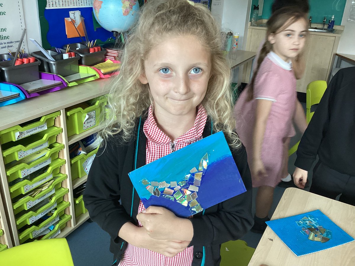 Today, in Eco Club, the children reused old CDs to create ocean themed mosaics. They drew inspiration from our upcoming topic in Year 3 on plastic in the oceans. #letyourlightshine #ourcurriculumIGNITES