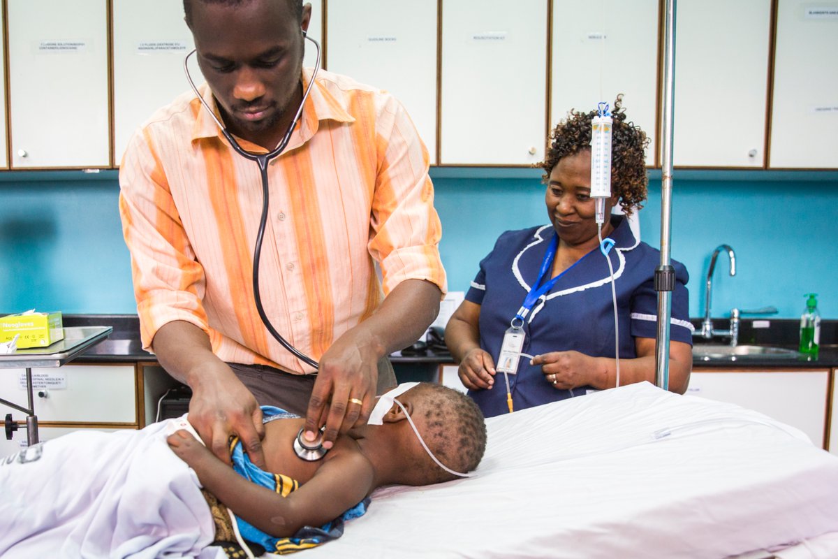 Today is Emergency Servies for Children Day. At #TexasChildrensGlobal, our Pediatric Emergency Medicine program collaborates with local ministries of health and policy advisors across sub-Saharan Africa to strengthen local healthcare infrastrucutre. 📸: @SmileyPool