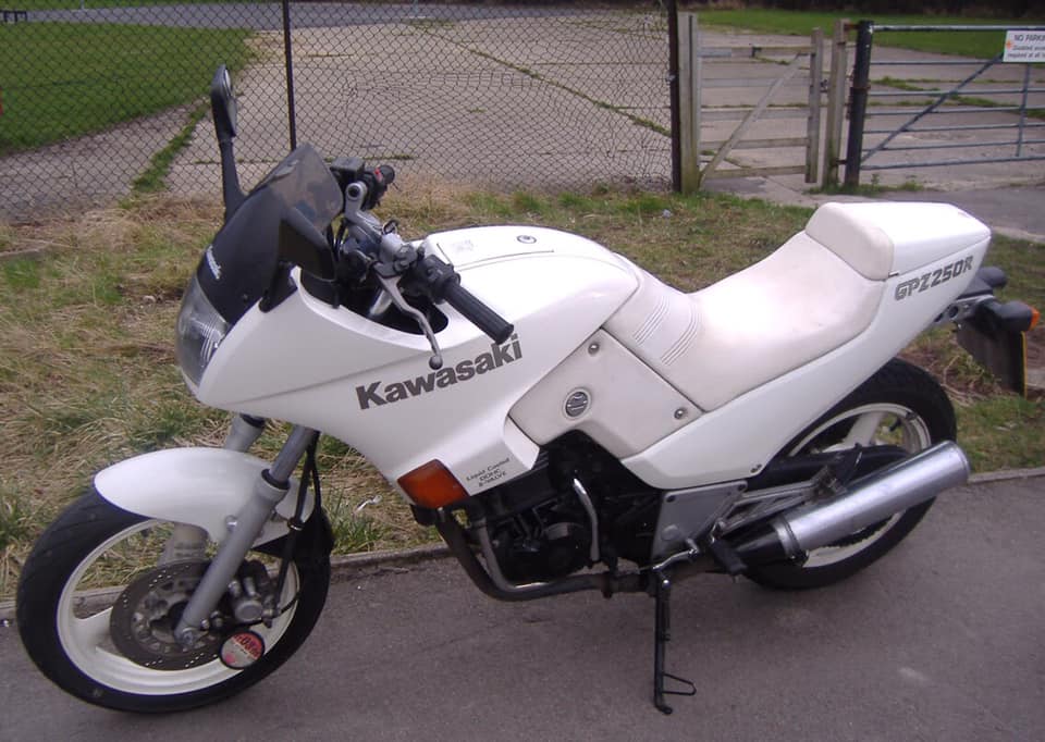 The GPZ 250 R belonging to Classic Bike Shows follower Gwyn Jones. Could well be the only one in the UK. Any more out there we know of? #classicbikeshows #motorcycle #motorbike #motorcyclelife #classicmotorcycle #classicbike #motorcycleclub #classicmotorcycles #motorbikelife