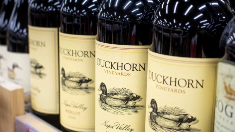 The Duckhorn Portfolio pens two fresh US distribution deals. RNDC will distribute Duckhorn wines in 21 states while BBG will handle the products in ten states as well as the district of Columbia. @duckhornwine Just-drinks.com/news/the-duckh…