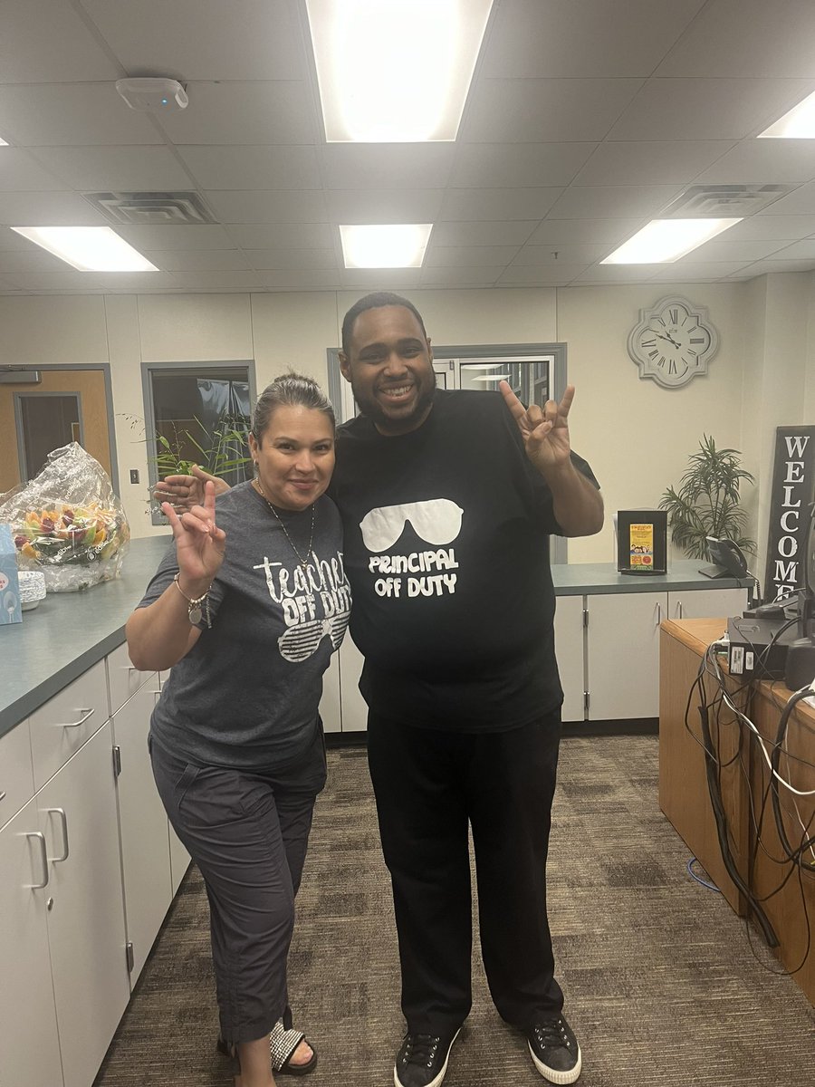 Maria Flores (@mrsfloreschisd) on Twitter photo I will miss working with <a href="/DrXavierLewis/">Dr. Lewis</a> . I have had the honor of working with you for 3 years. You have been a wonderful and dedicated principal to <a href="/CHISDCP/">Collegiate Prep</a>.  You honesty care about those who you serve. Good luck at <a href="/WaterfordOaksCH/">WaterfordOaksCH</a> ! I will miss working with <a href="/DrXavierLewis/">Dr. Lewis</a> . I have had the honor of working with you for 3 years. You have been a wonderful and dedicated principal to <a href="/CHISDCP/">Collegiate Prep</a>.  You honesty care about those who you serve. Good luck at <a href="/WaterfordOaksCH/">WaterfordOaksCH</a> !