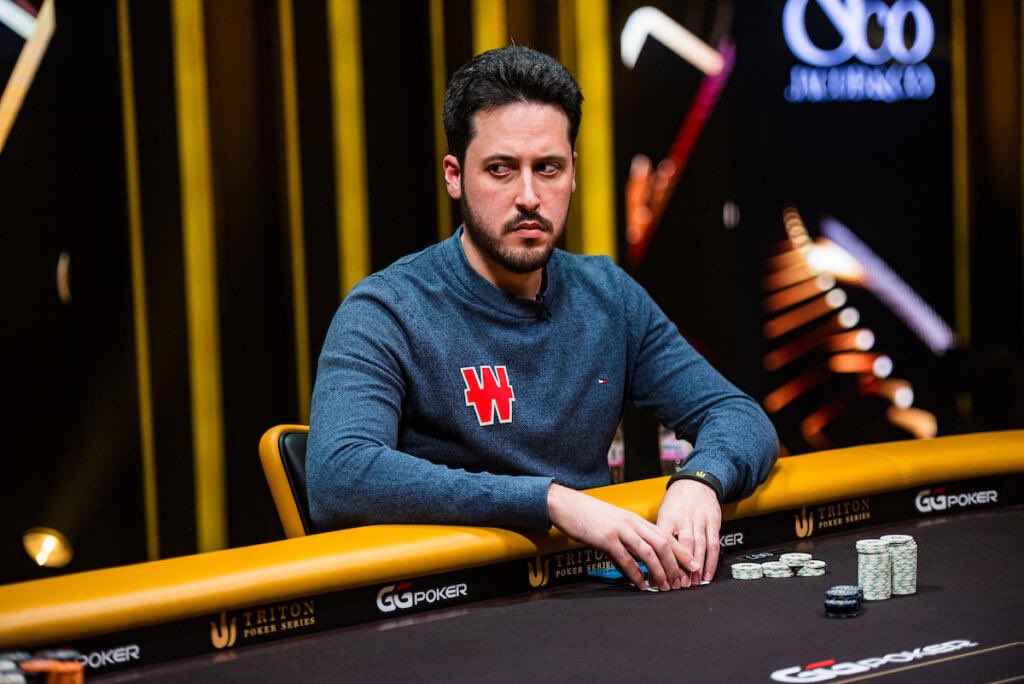 jetonsethommes's tweet image. [ #LIVE ] 🇪🇸 Adrian Mateos Diaz termine Runner-up du tournoi à 200.000$ des Triton Series Monténégro (93 entrants) et empoche 3,2 millions de dollars ! 💰

Copyright : Triton 

#poker #machina #Winamax