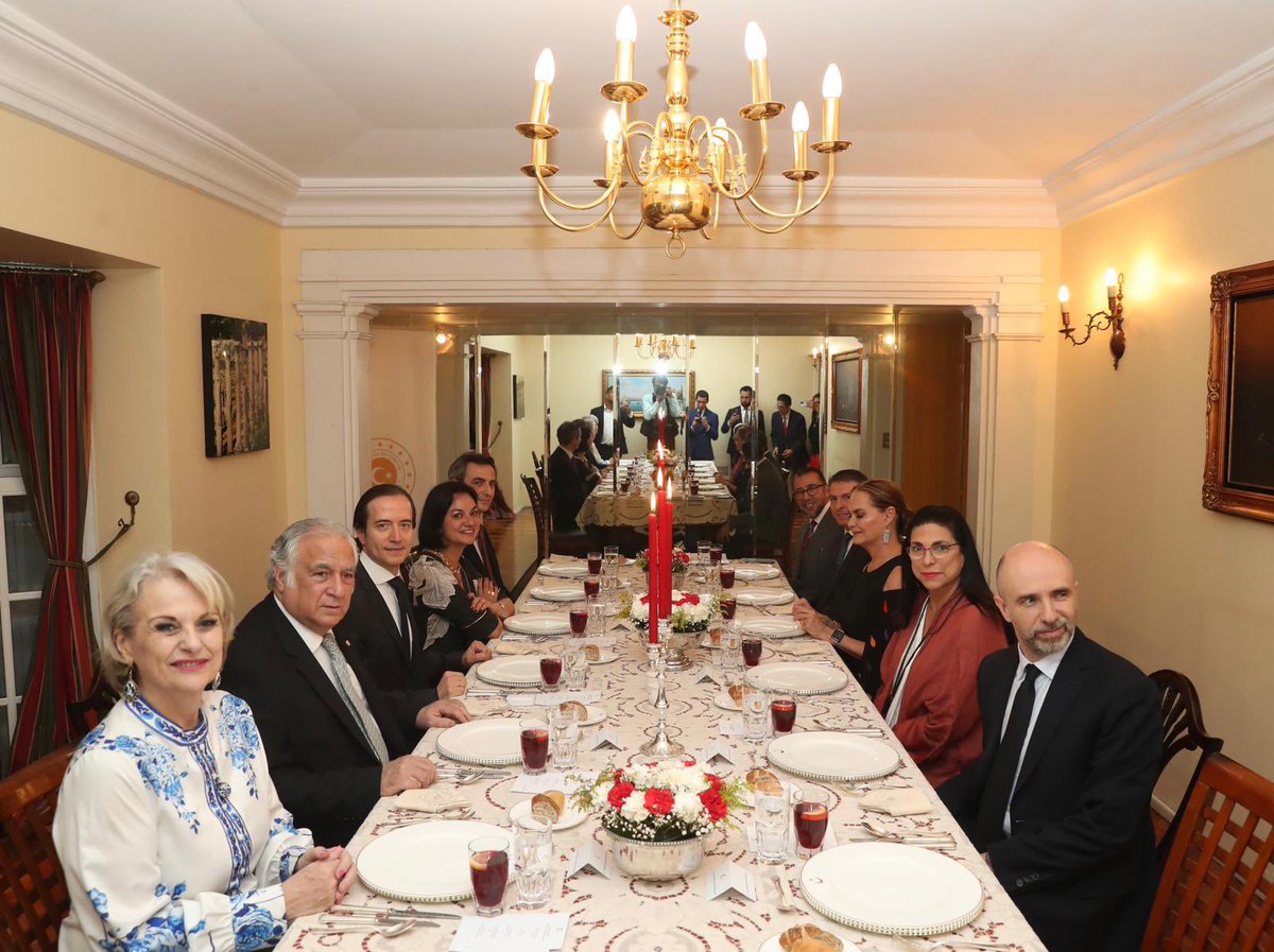 Türkiye in Mexico tweet media