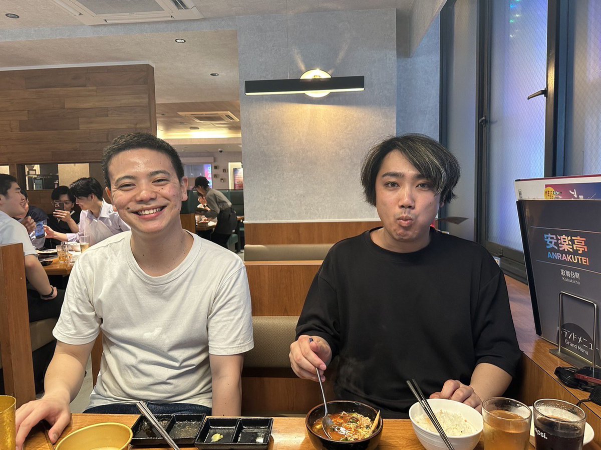 RMAAlonso1414's tweet photo. 今日のファーストステージを最後にテイラー劇場解散です！
ユニット含めて約1年半ありがとうございました！

お互い芸人は続けるんで応援よろしくお願いします！ https://t.co/IBUdeb8Sla