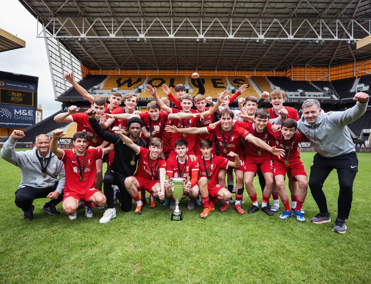 TREBLE WINNERS 🏆🏆🏆 @NFYLU19U23 League Cup added to the collection ✅ Some team 😮‍💨 @LFCFoundation @Robbie9Fowler