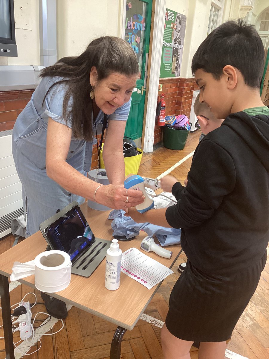 Year5Markeaton's tweet image. 🧠💪 When a gymnast and a cricketer take on balance and throw speed challenges… 🤩 #MPSpe #MPSscience