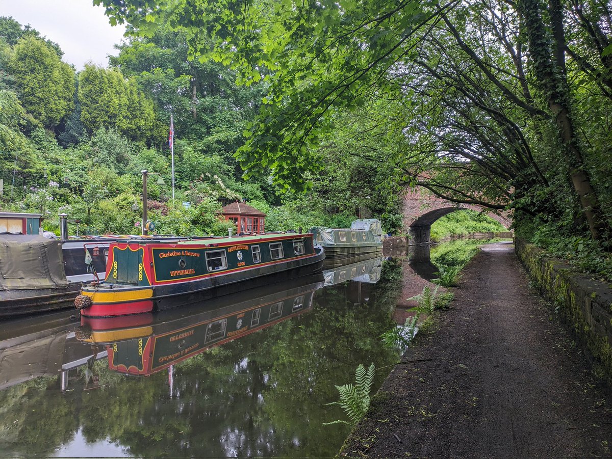 Lets_getcycling's tweet image. What better way to get to #Staybridge #Whit Brass Band competition then by bike along the Huddersfield canal!