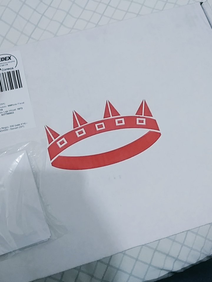 raresinais's tweet image. OLHA SO QUEM CHEGOOOOOOOU
meu deus muito linda. até a embalagem é colecionável kkkkk AMEI