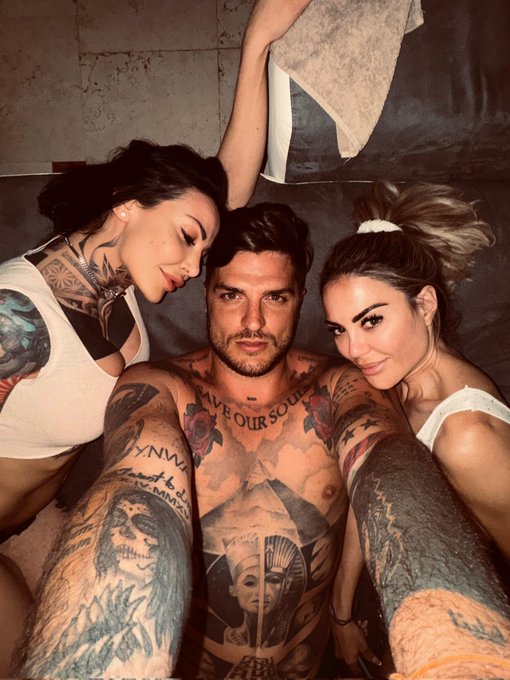 And this Threesome??🎥💙🤍 exclusive!  Out TODAY at 5pm!  https://t.co/14mi9idcOs https://t.co/6vM7lja9