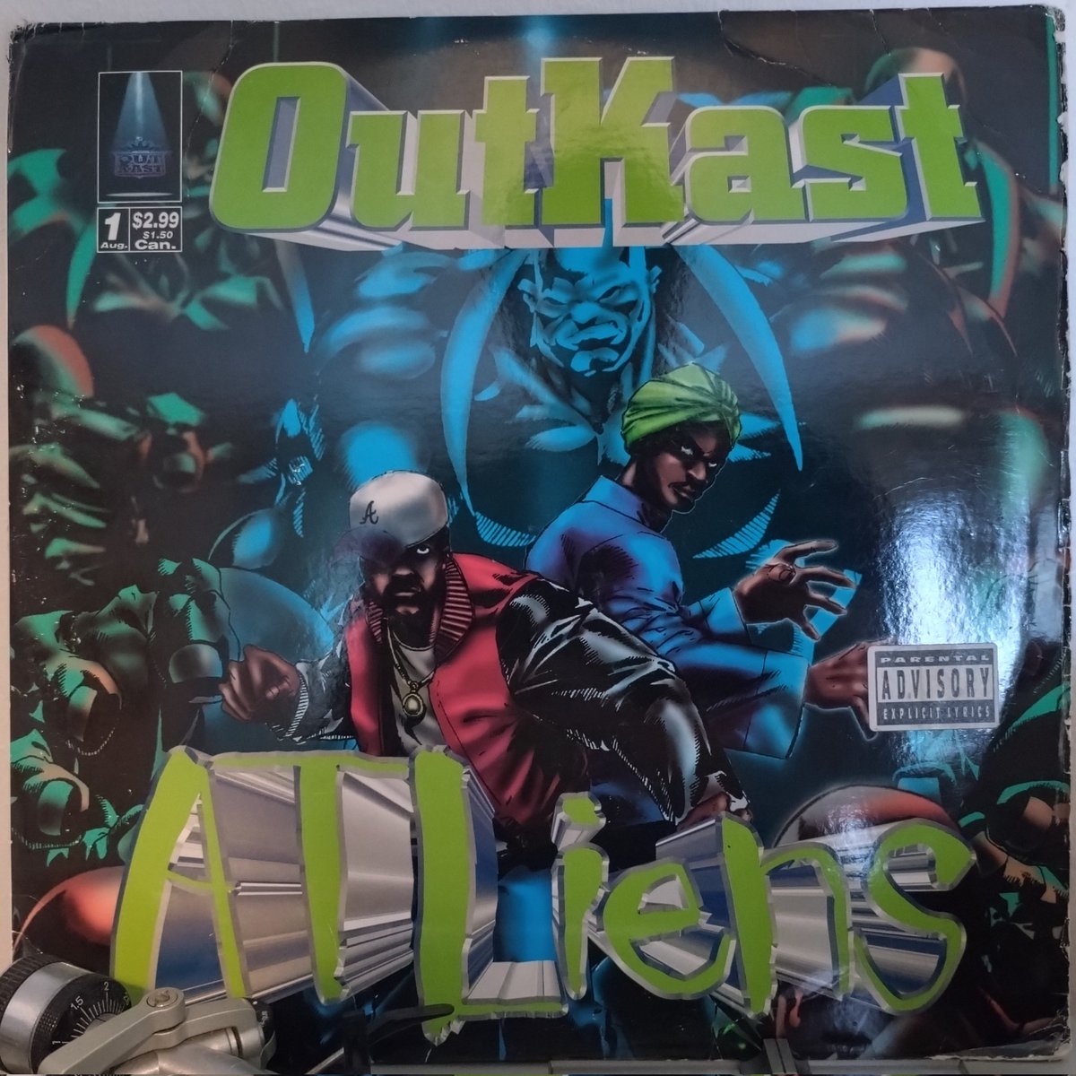 MVilenius's tweet photo. Listening through my record collection, day 155.
ATLiens. A tough pick, but probably my favourite from them, and one of my favourite hip hop albums ever. OG US copy and a 4LP special with instrumentals (👍) and a glow-in-the-dark 7" (🙄).
#vinylcollection #90sHipHop #ATLRap https://t.co/cNbMUgiNC3