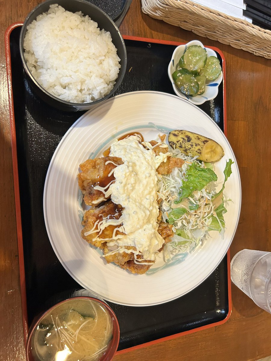 kanta_1023's tweet photo. チキン南蛮　バナナ付き
牛そば
牛汁

#沖縄ソウルフード https://t.co/MIyqAK6Iie
