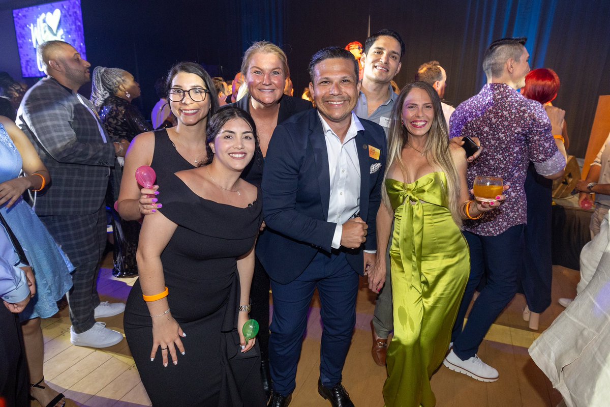 Mary Perez tweet media