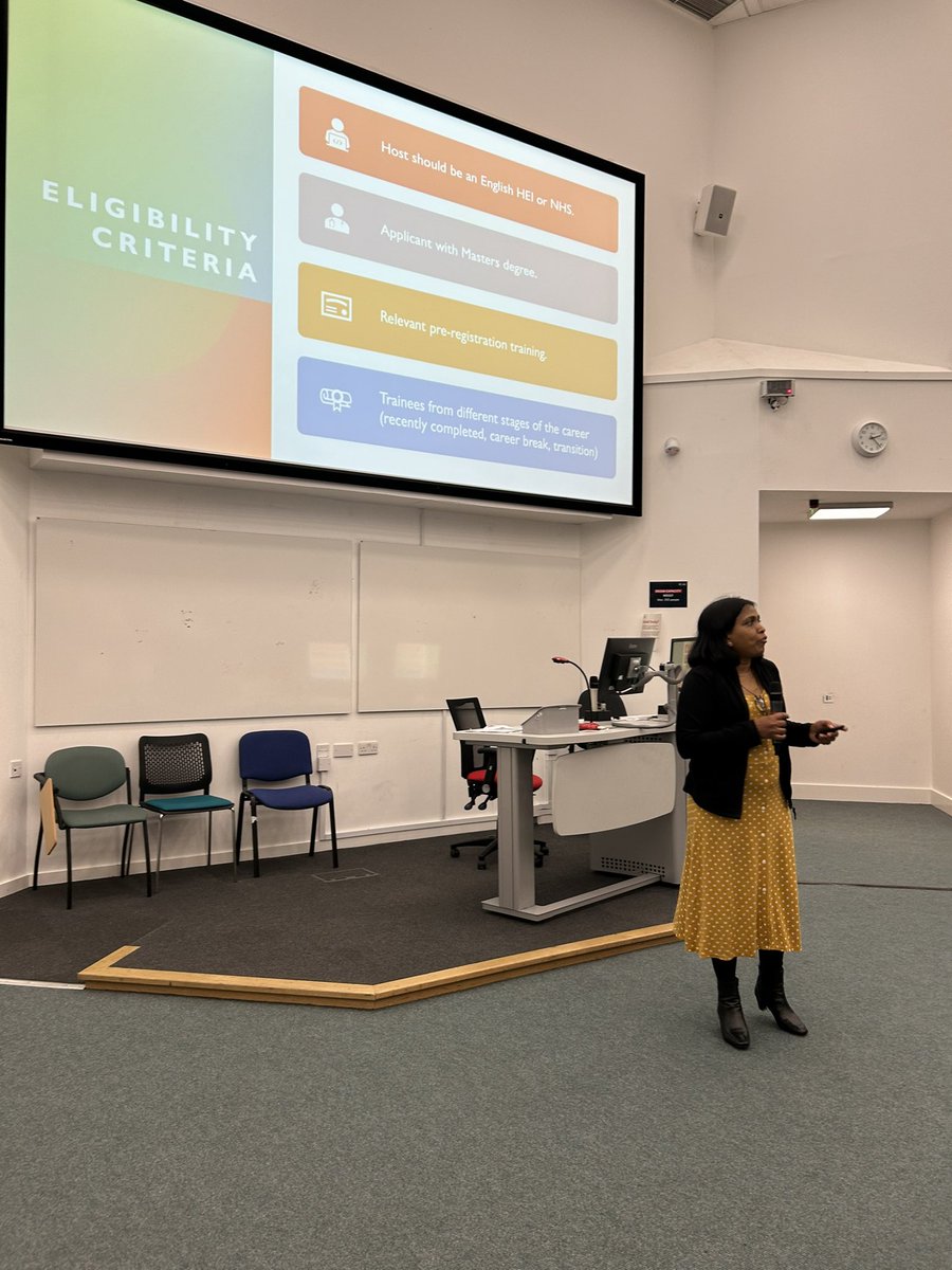 kathbond's tweet photo. More inspiring speakers at the University of Salford Research conference @karen_heggs @MargaretRoweUoS @neilwithnell @Lisabacon15 https://t.co/bR0Rl1eA8W
