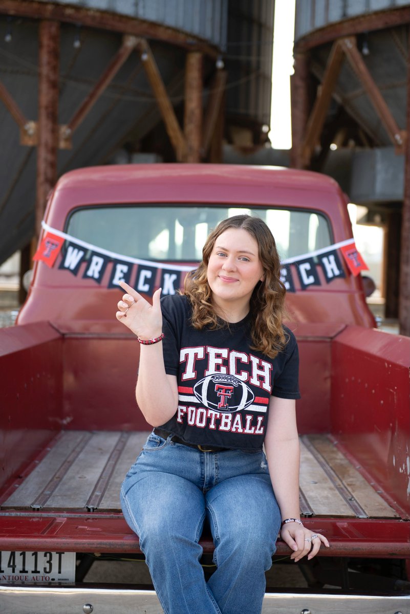Let's send a BIG CONGRATULATIONS to Kyndahl, a Shriners Children's Texas patient ambassador, on her high school graduation! She is excited to attend Texas Tech University in the fall and major in arts education.