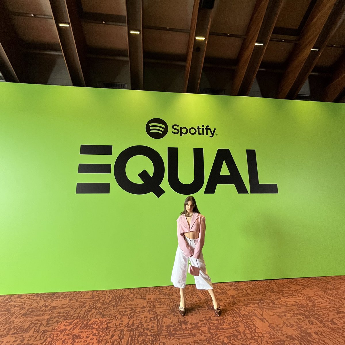 Türkiye’deki kadın sanatçıların seslerini öne çıkararak, görünürlüklerini arttırmayı hedefleyen #EQUAL etkinliğinde biz de yerimizi aldık! 
#Spotify’ın bu özel etkinliğinde, Doğulu Music sanatçımız #Bade de bizimleydi. 🙏🌹