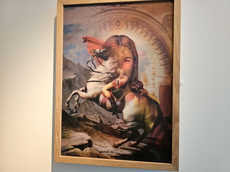 De Jésus au Maréchal Pétain, une histoire des icônes actualitte.com/a/lOMxiiYc #exposition #musée #MuséeDelImage #icone #salon #sortie