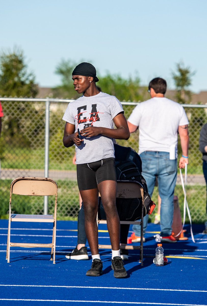 Today is a great day to be GREAT! Have a day fellas. <a href="/ArnoldWalker0/">Arnold</a> <a href="/kennethcooley4_/">Kenneth Cooley</a>