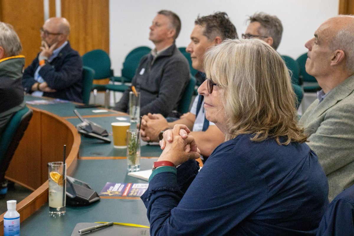 The Cirencester Chamber of Commerce hosted a community business meeting in our Council Chamber on Wednesday evening. The meeting was centred around future-proofing your business - what can Cirencester businesses do to address the climate emergency?🌍