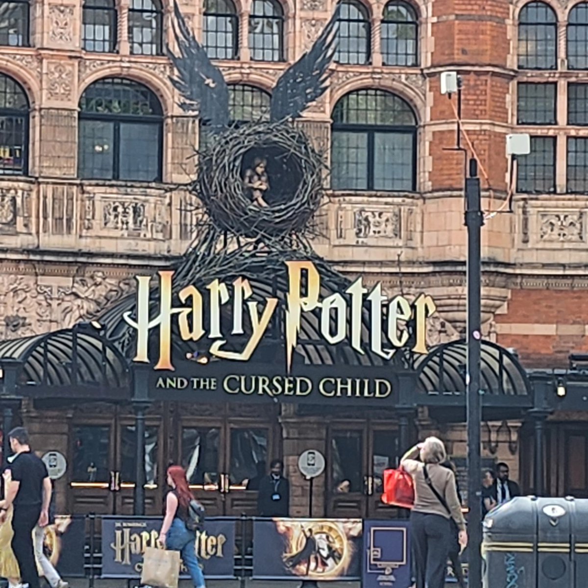 Wandering 
#london #museum #coventgarden #harrypotter