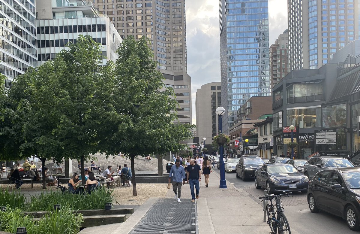 It is a joke that Toronto has not pedestrianized Yorkville.