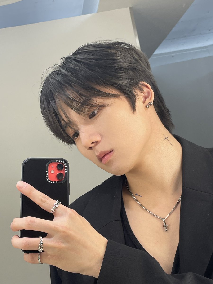 JUSTB_member tweet media