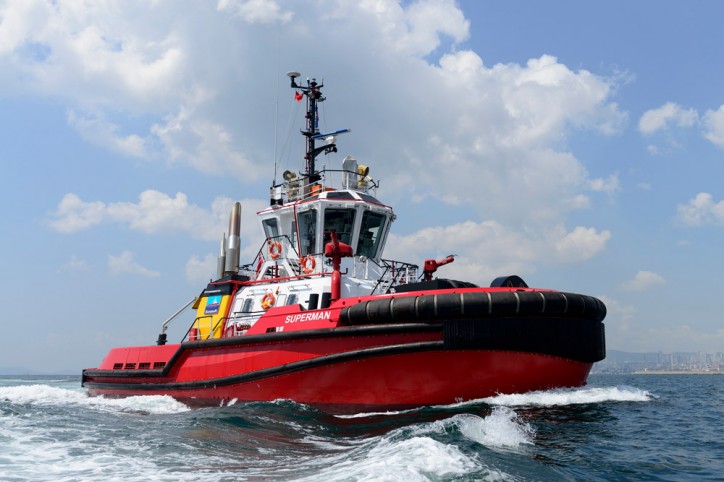 📢 𝘽𝙤𝙡𝙪𝙙𝙖 𝙏𝙤𝙬𝙖𝙜𝙚 𝙖𝙘𝙦𝙪𝙞𝙧𝙚𝙨 𝘽𝙧𝙞𝙩𝙞𝙨𝙝 𝙘𝙤𝙢𝙥𝙖𝙣𝙮 𝙎𝙈𝙎 𝙏𝙤𝙬𝙖𝙜𝙚 𝙇𝙩𝙙. ⚓
Delighted to announce that <a href="/BoludaTowage/">Boluda Towage</a> signed an agreement with British company <a href="/SMSTowage/">SMS Towage</a> for the acquisition of the latter. Signing ceremony took place in Hessle today.