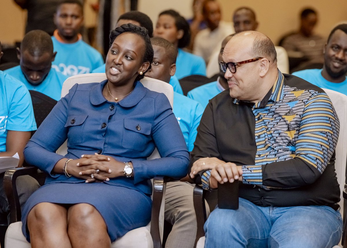 We are proud to be part of the @Ingazi_official launch! As one of the partners, #SonarwaLife is dedicated to empowering Rwandan youth with crucial knowledge about financial literacy. Together, we are shaping a financially secure future for the next generation. #IngaziYaje
