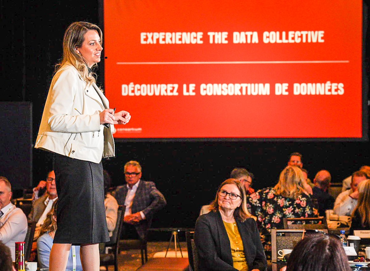 Destination Canada tweet media