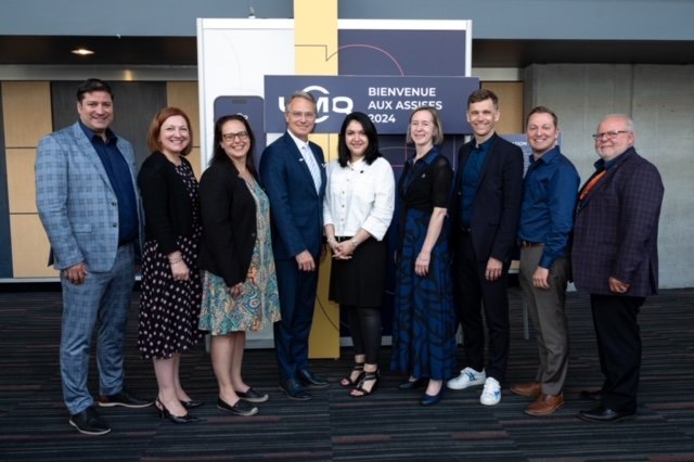 En marge des assises de l'<a href="/UMQuebec/">Union des municipalités du Québec (UMQ)</a>, je suis fière d'annoncer une somme de 120 000 $ pour soutenir les projets de 5 villes dans le cadre du Programme d'appui à l'internationalisation des villes et municipalités du Québec.🏙️🌐

Détails👇
bit.ly/3R0WB4l