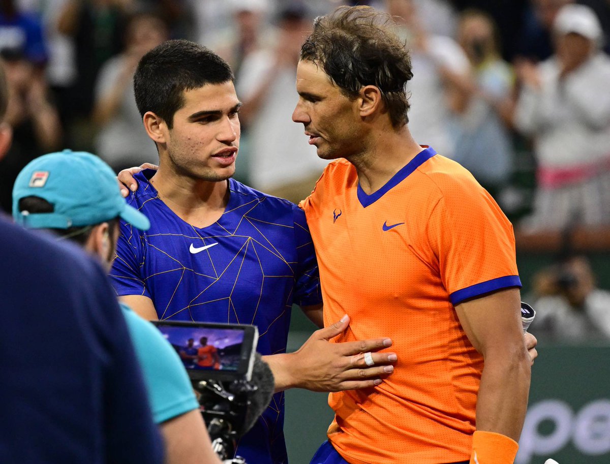 Carlos Alcaraz was asked if there was any part of him that wanted to play Rafa Nadal in 1st round of Roland Garros: “Honestly… no” 😂 (via Roland Garros Press)