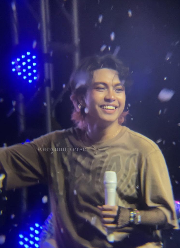 ∴｡　*
　･🫧ﾟ*｡･
　　･ 🫧ﾟ｡　　 
　       *｡･ﾟ🫧｡
　　　🫧･｡°*. ﾟ🫧
   　　ﾟ｡·* ･｡ ﾟ🫧ﾟ･｡ * ｡
　　   * 🫧  ｡･ﾟ 🫧｡ * 🫧 *. ﾟ
           *  🫧*   🫧 *.｡ ･ ﾟ * 🫧 ﾟ*･｡🫧
      🫧･ﾟ*.｡   🫧 ° *.ﾟ  🫧   🫧  ﾟ*.ﾟ🫧 *