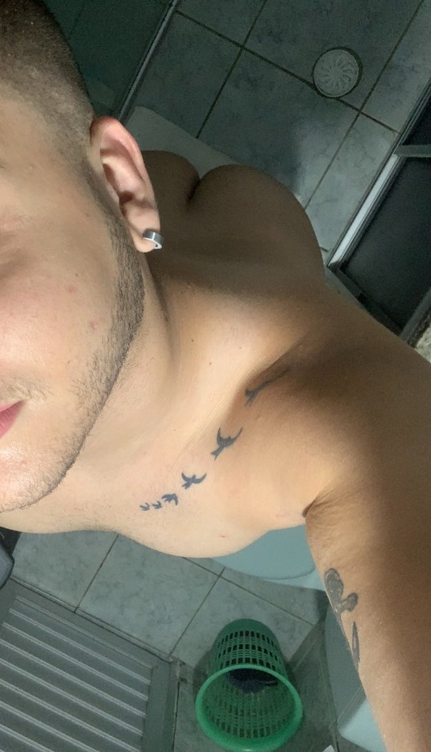 Recifepassiv0's tweet photo. Ass? 🍑 https://t.co/Ft1G7SMlD7