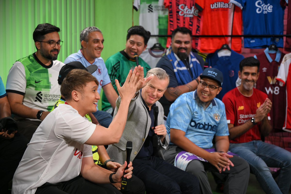 Due to our fantastic season this year and the presence of the Aston Villa Lions group in Singapore we were invited to participate in The Premier League Fans Debate in Singapore. #AVFC #AVFCLions.
Watch the Hard Tackle: EPL fans debate youtu.be/6lM8lKtDQ_0?si… via <a href="/YouTube/">YouTube</a>