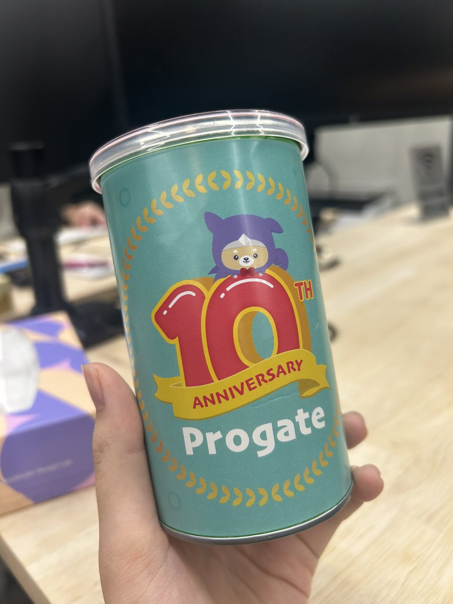 maso_mi9808's tweet image. みて！会社の先輩がイベントでもらってきてくれたにんじゃわんこ❣️めっちゃ可愛い🐶

これはポテトチップスらしい🥔

#Progate
#にんじゃわんこ