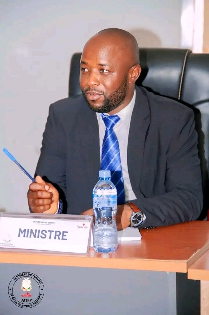 Africaguinee's tweet image. COMMUNIQUÉ 👇
🇬🇳La journée du samedi 25 mai 2024, Anniversaire de l'Union Africaine, est déclarée fériée, chômée et payée sur toute l’étendue du territoire National.

#MTFP #Africaguinee