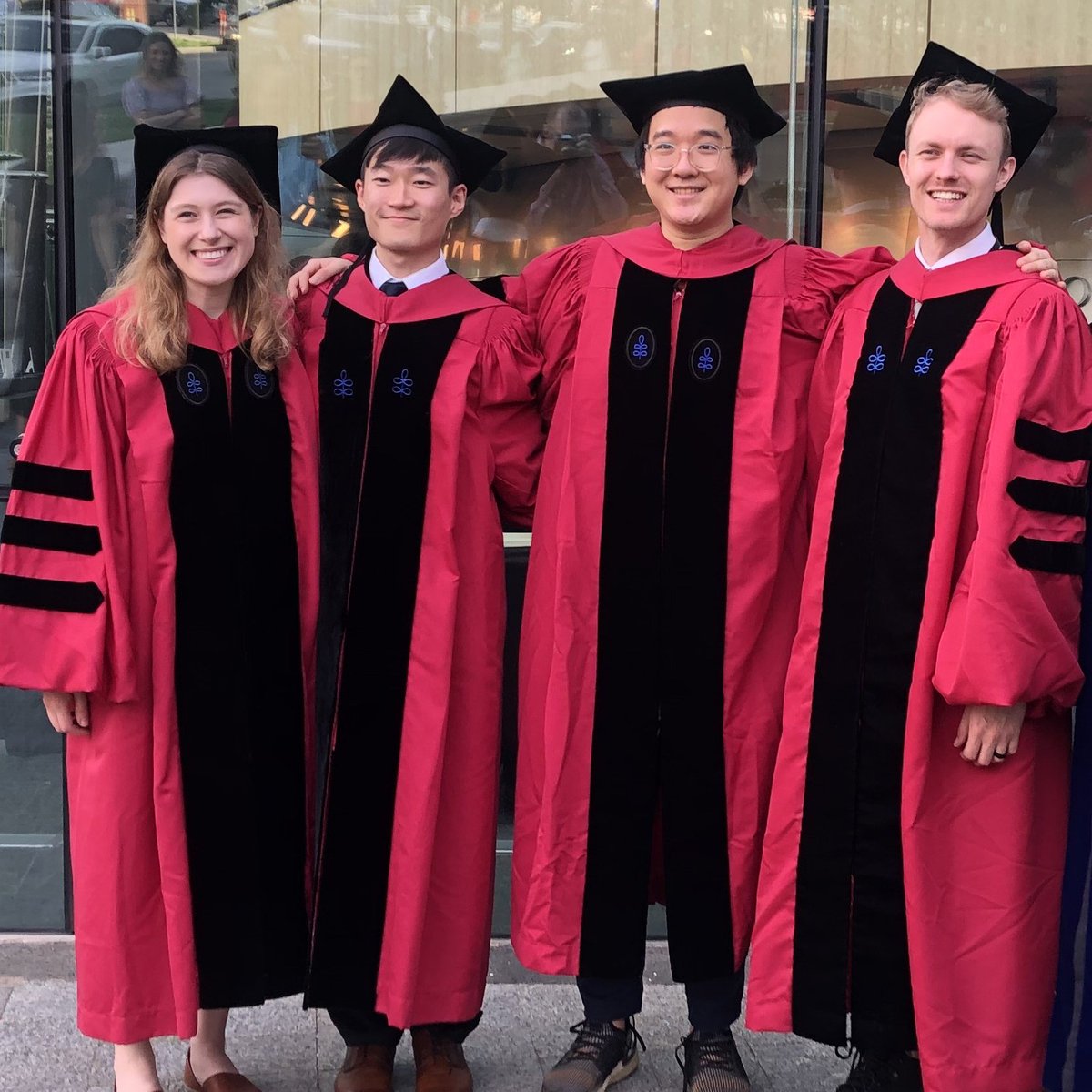 Congratulations to our wonderful 2024 BMI PhD graduates Laurie Rumker, Raehoon Jeong, Richard Chen, and Luke Sagers, among many others!