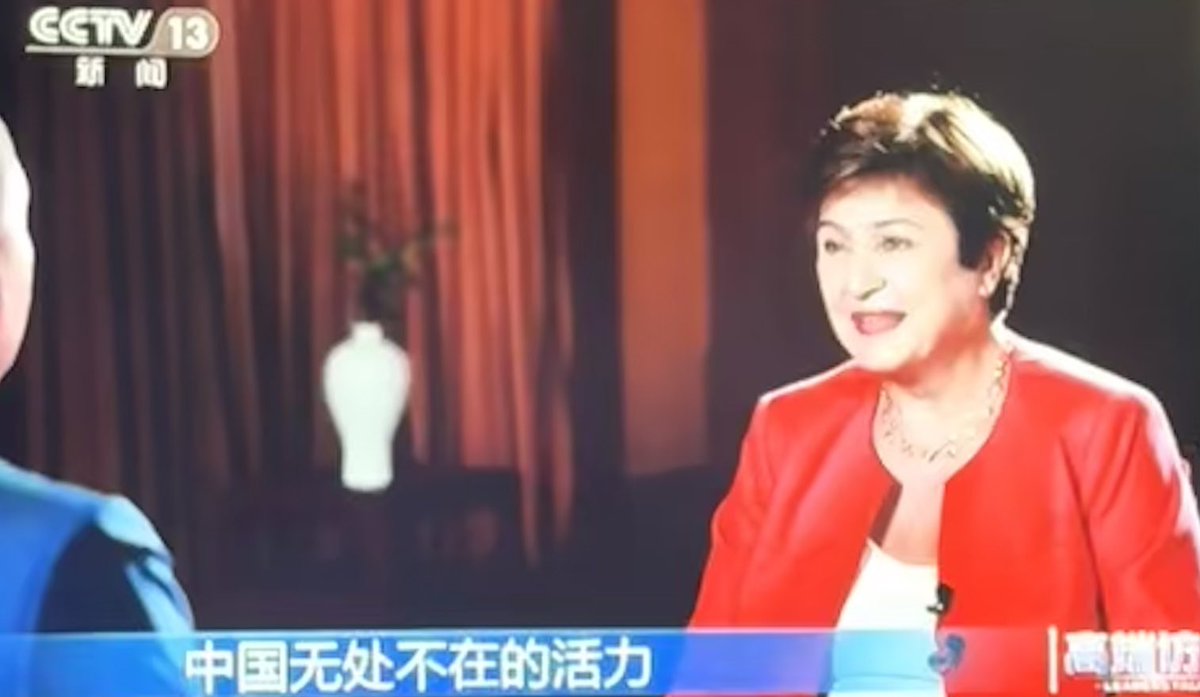 Ti_LiLee's tweet photo. Heres an interview with the President of the IMF.

She was deeply impressed by China's amazing development speed and vitality everywhere when she visit China. What the world currently lacks in development is productivity and human resources, which are exactly China's advantage. https://t.co/SUbby5YpNG