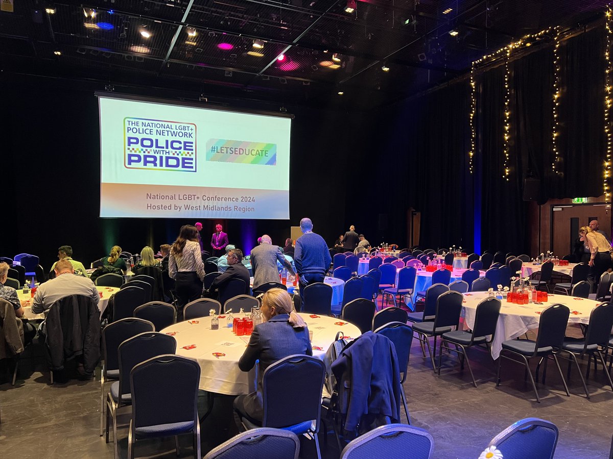 jasonkillens's tweet photo. Today I’ve attended the National Police LGBTQ+ conference in Birmingham representing the ambulance sector. Great content on the agenda and good to catch up with colleagues from @swpolice too. #LetsEducate https://t.co/hkZQEsHK17