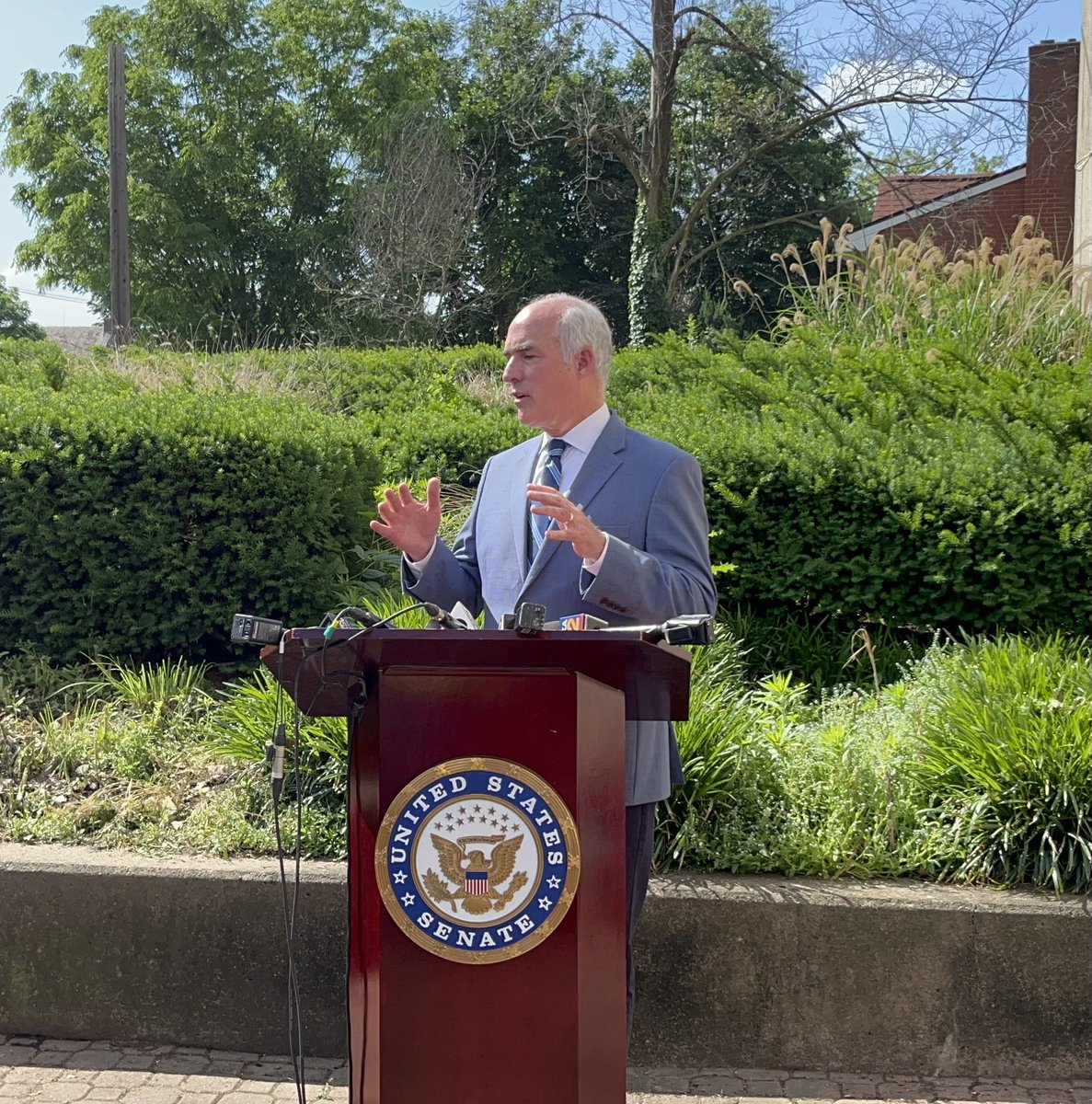 PGH LATEST: U.S. Senator Bob Casey announced a $1M federal appropriation that will enable Tree of Life to expand its mission to fight antisemitism across the state and country — through education programming @TribLIVE